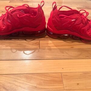 Nike Air VaporMax Plus “Triple Red” sneakers
Size 12